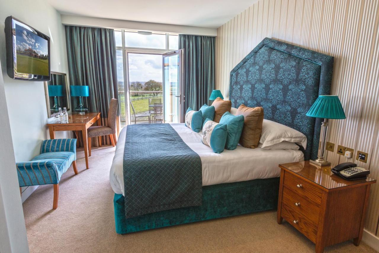 The Oxfordshire Golf & Spa Hotel Thame Exteriér fotografie