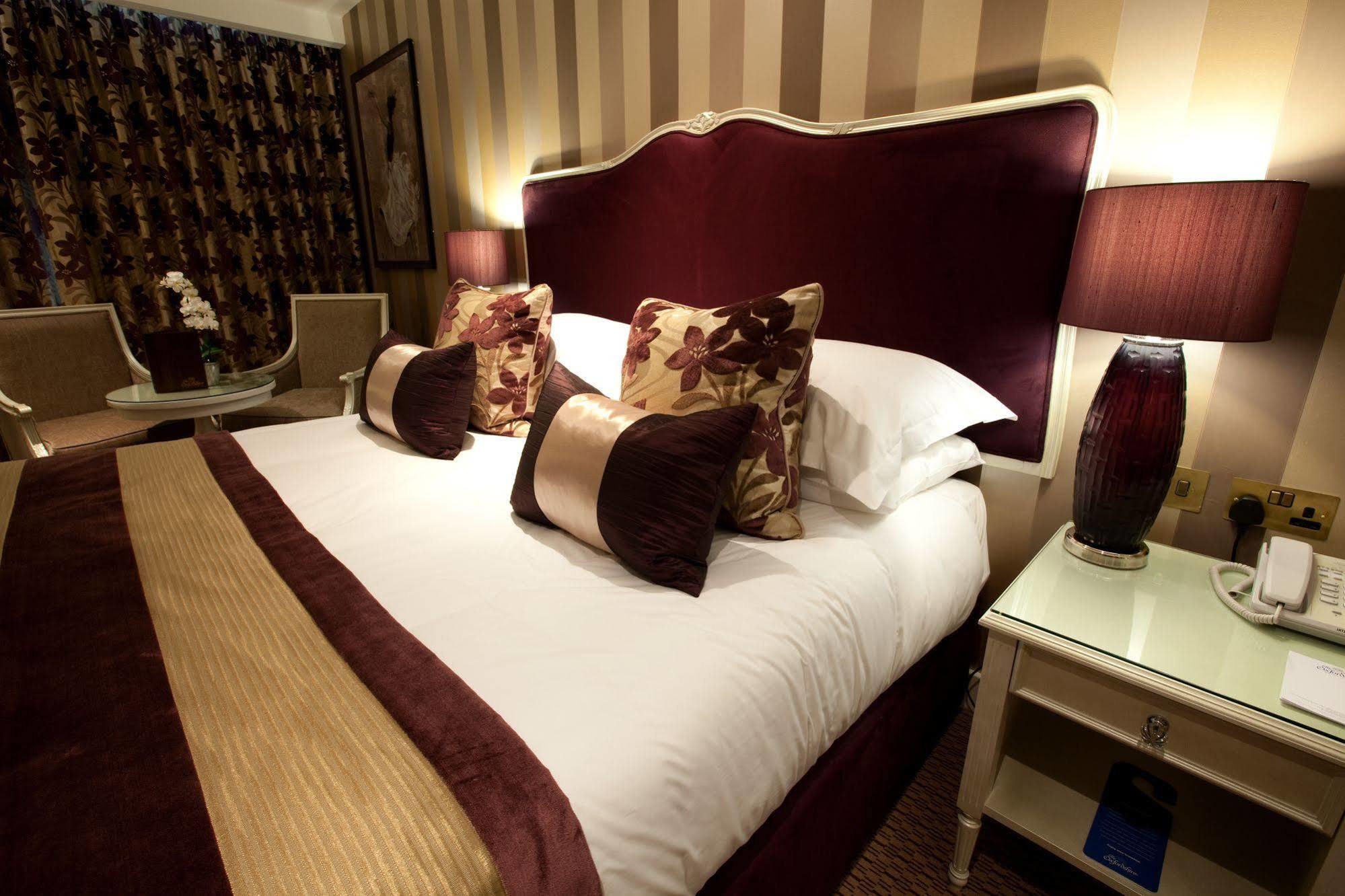 The Oxfordshire Golf & Spa Hotel Thame Exteriér fotografie