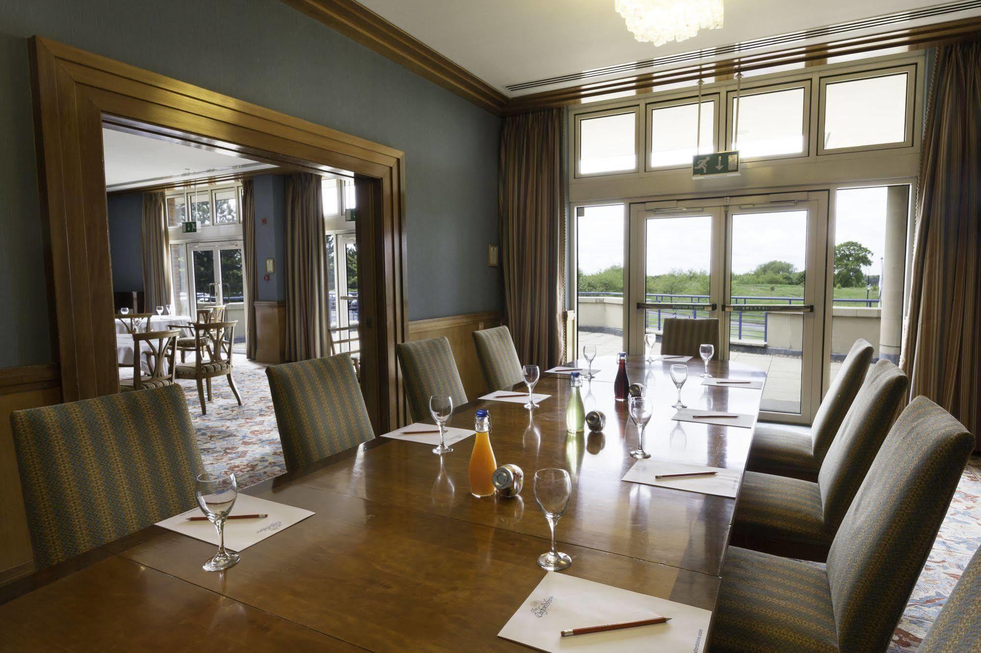 The Oxfordshire Golf & Spa Hotel Thame Exteriér fotografie
